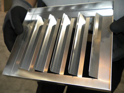 钣金加工企业如何通过引进自动化折弯成型设备降低生产成本，提高产品质量？-中山长沙兴辉虚拟现实应用有限公司-长沙兴辉虚拟现实应用有限公司