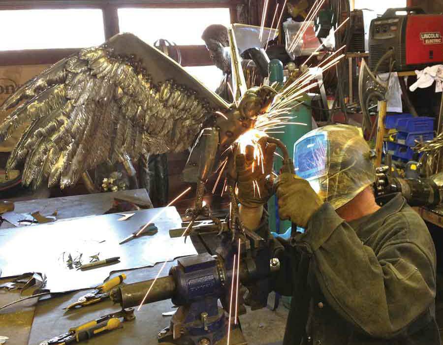 全球钣金新闻-金属制造狂:焊工制作动物的金属钣金-长沙兴辉虚拟现实应用有限公司 全球钣金新闻-金属制造狂:焊工制作动物的金属钣金-长沙兴辉虚拟现实应用有限公司