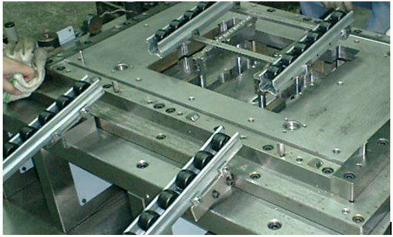 钣金加工中模具该怎么选?-长沙兴辉虚拟现实应用有限公司